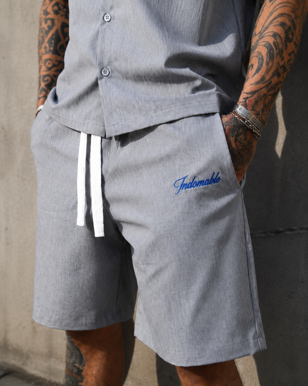 Coordinato Oversize Ricamo Indomable Blu Elettrico