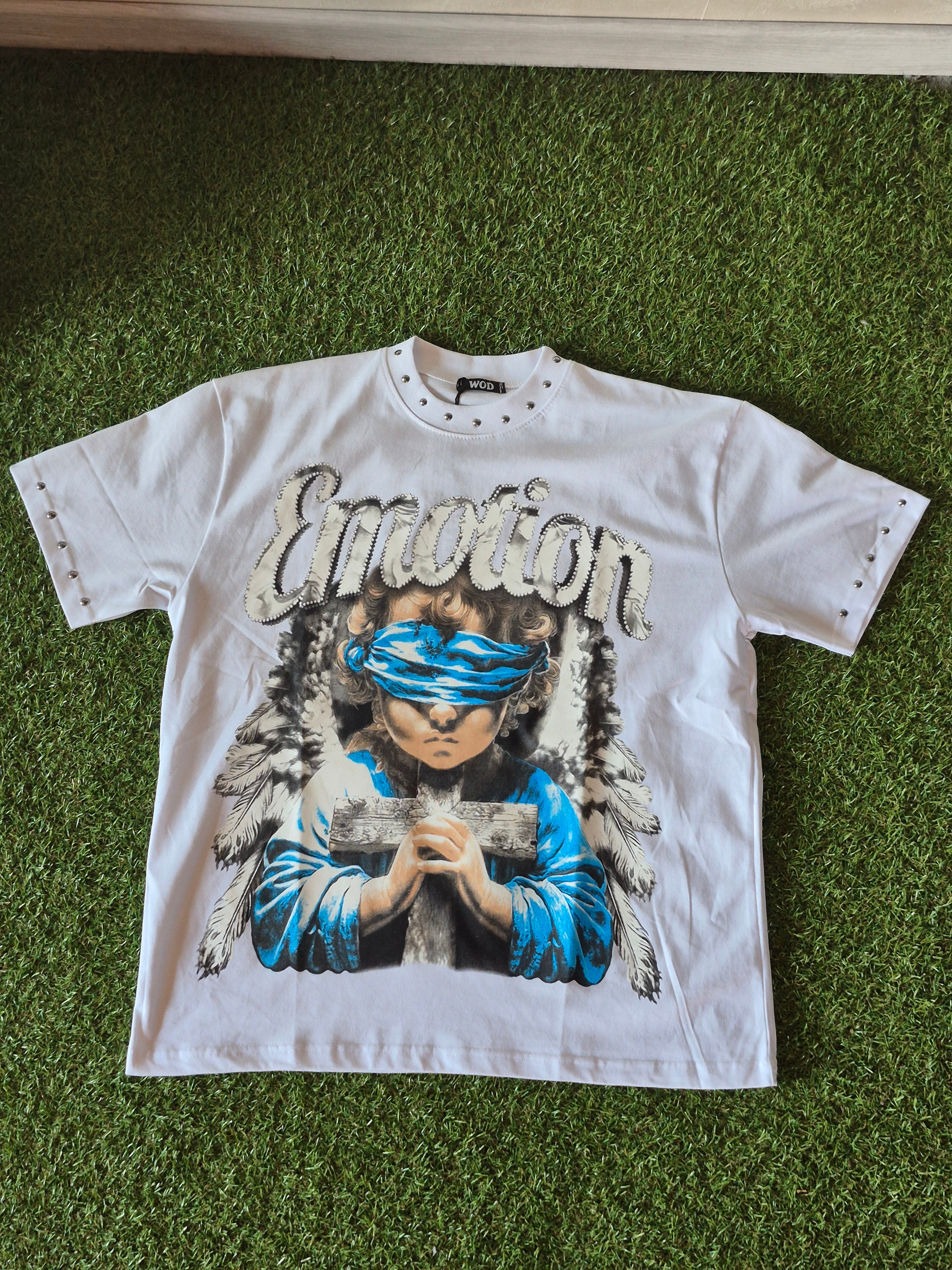 T-Shirt Oversize Emotion Graphic con Borchie – Bianca/Nera