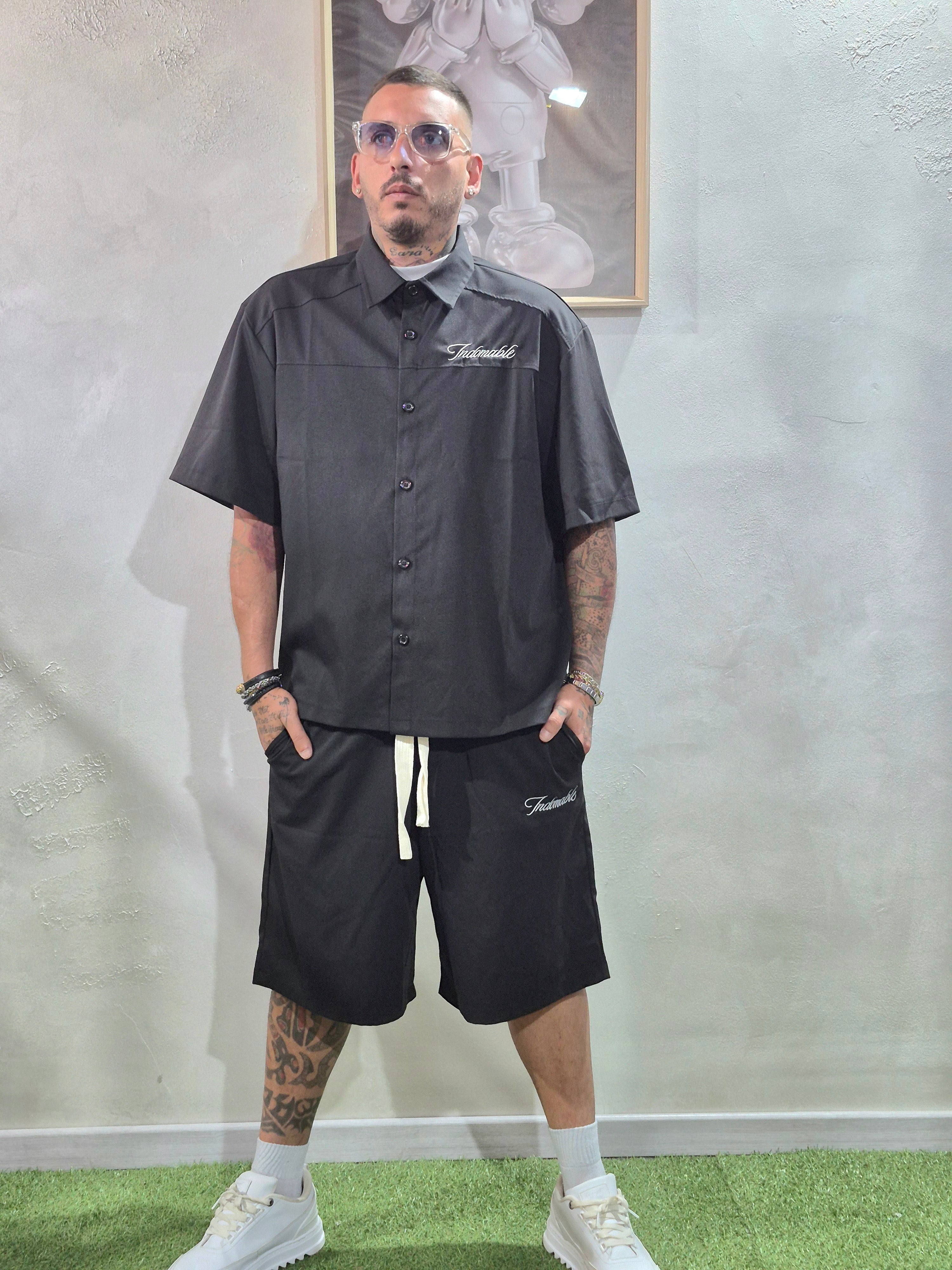 Coordinato Oversize Camicia + Shorts Ricamo Indomable- Nero / Ricamo Grigio Metallizzato