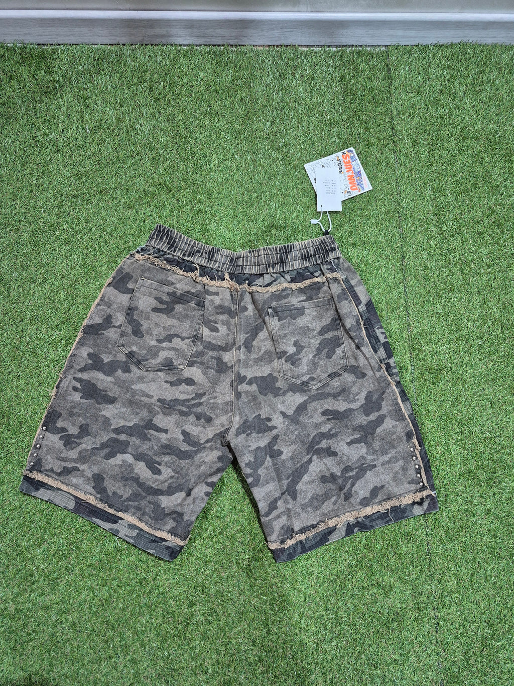 Washed Military Cargo Shorts -           Disponibile solo in XXL