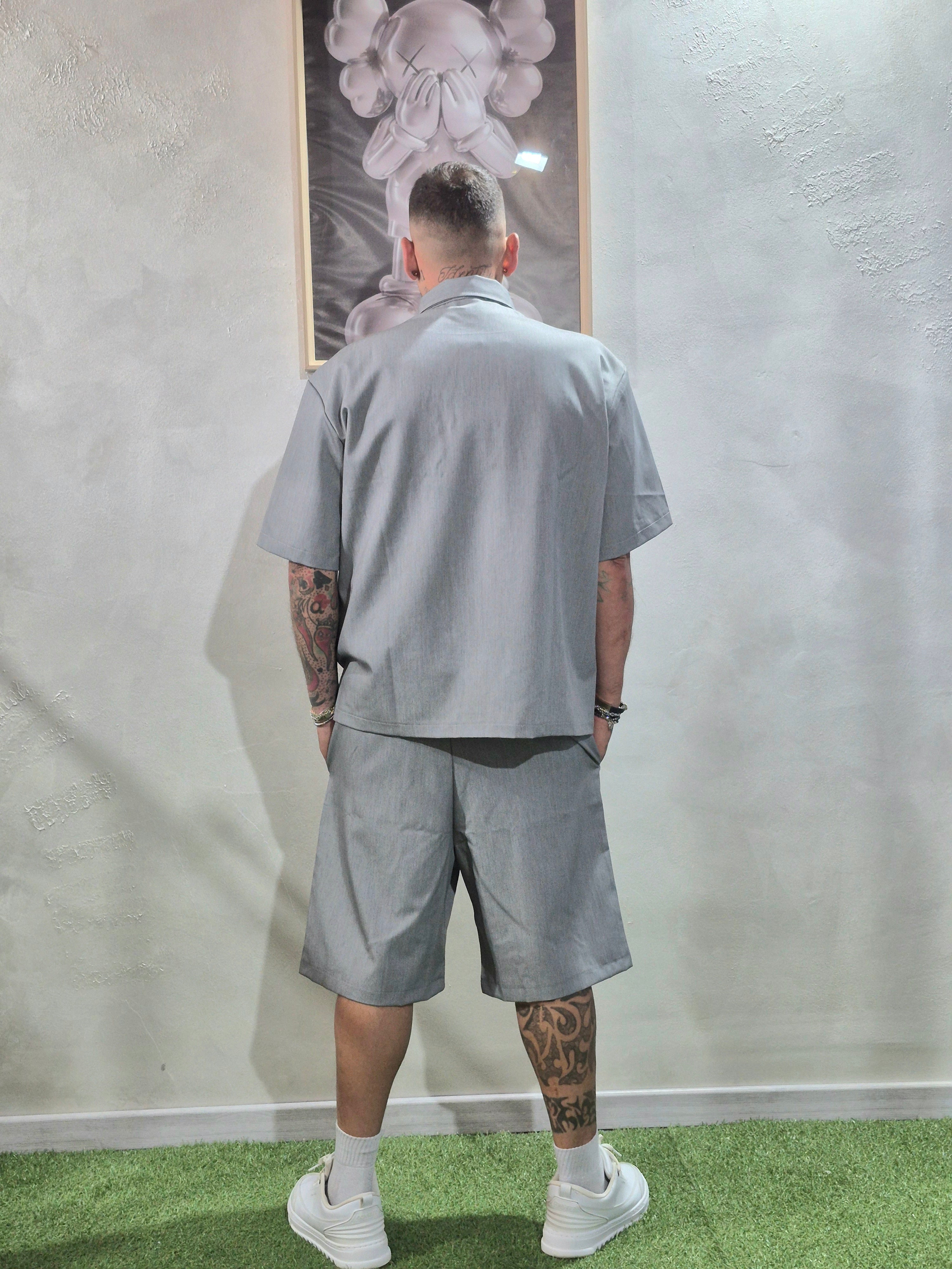 Coordinato Oversize Camicia + Shorts Ricamo Indomable- Grigio / Ricamo Bordó